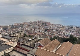 Los cinco mejores miradores en Nápoles para disfrutar del Vesubio, Capri y otras maravillas