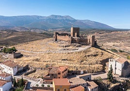 Un recorrido por los castillos de Tarazona y el Moncayo entre ruinas, secretos y leyendas