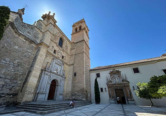 Fue uno de los primeros edificios de estilo renacentista construidos en España