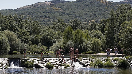 Cinco piscinas naturales de Madrid para huir del calor este verano