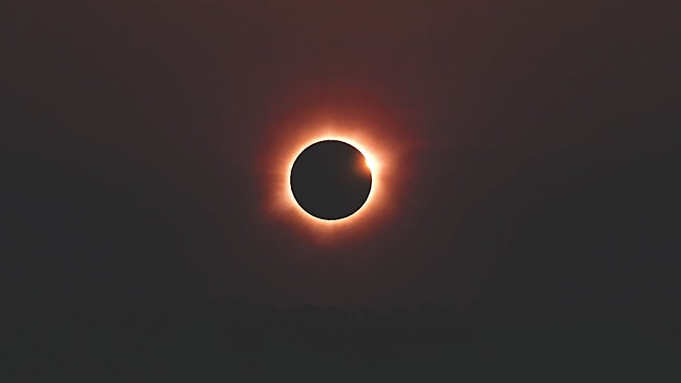 Dónde ver el eclipse en Madrid: miradores, pueblos y puntos de observación