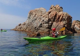 Tres mágicos enclaves de la Costa Brava para descubrir con una ruta en kayak