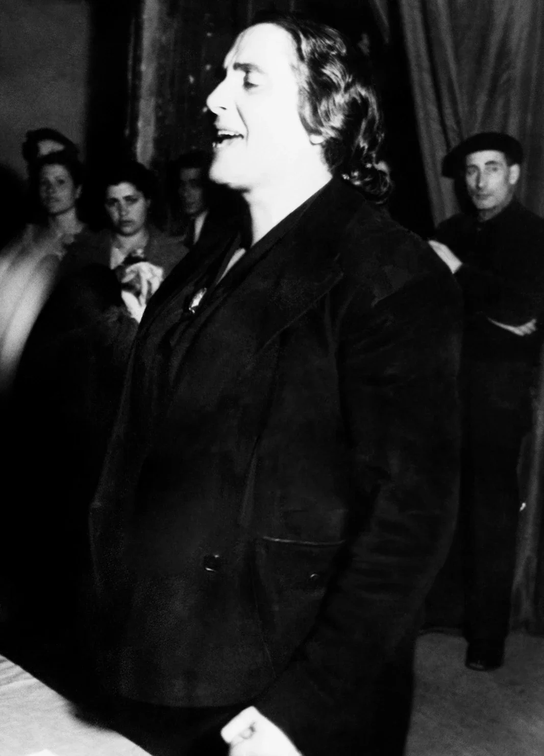 Dolores Ibarruri Gómez, "Pasionaria", presidenta del Partido Comunista de España y diputada por el Frente Popular al estallar la guerra civil