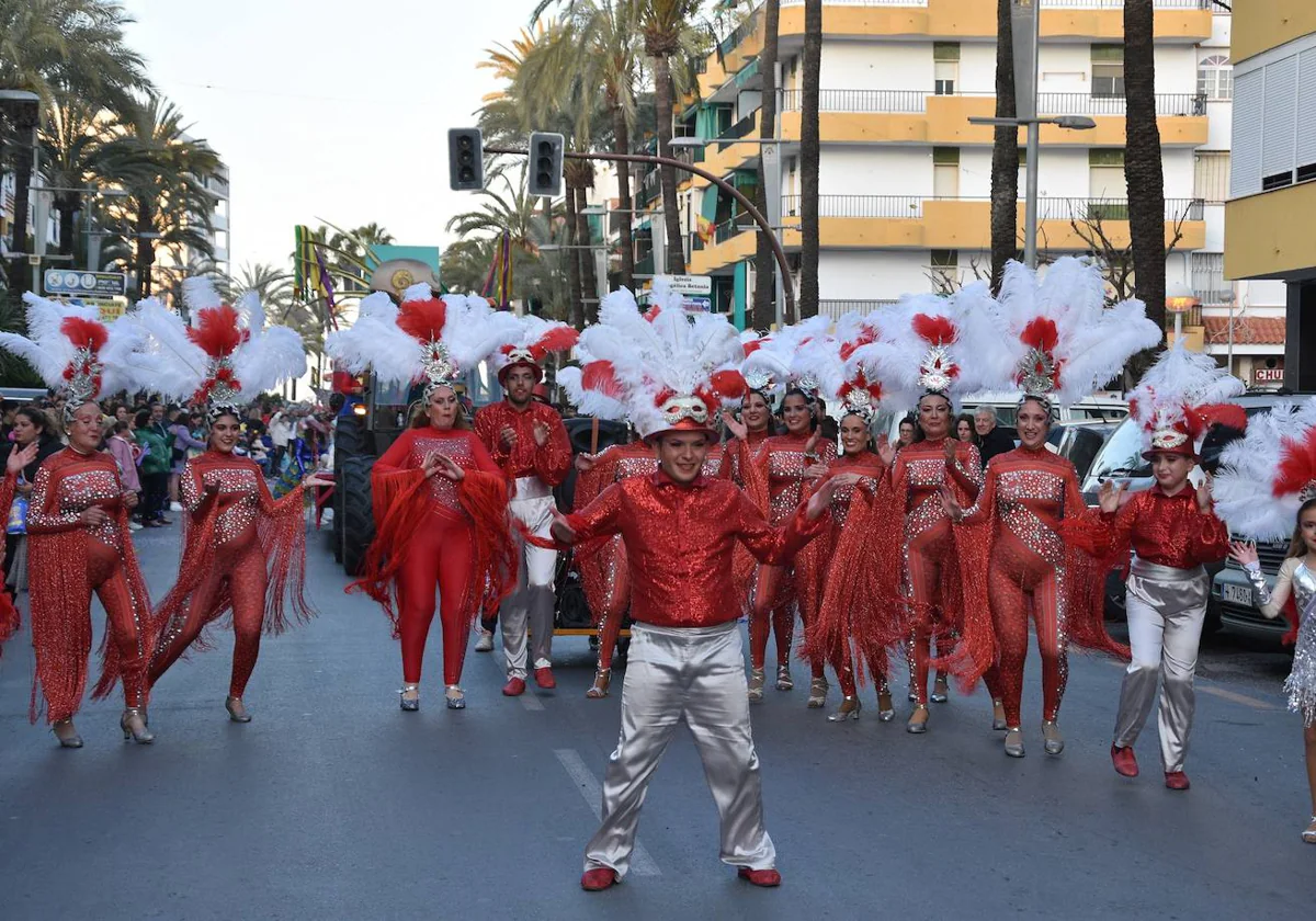 La Cabalgata del Carnaval de la Luz de Punta Umbría en su edición de 2023