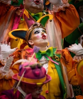 Imagen secundaria 2 - El coro de Huelva se estrena en el Carnaval de Cádiz: «Nos están diciendo que tiene nivel para pasar el corte»