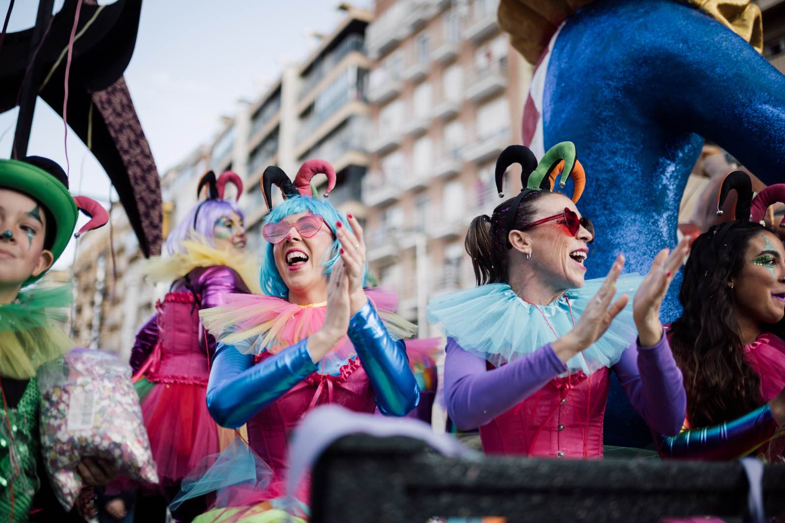 La gran cabalgata del Carnaval Colombino, en imágenes