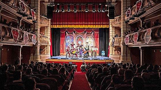 Carnaval Colombino: las semifinales comienzan con una gran noche de coplas