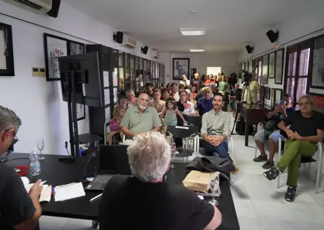 Imagen secundaria 1 - Voces del extremo: Moguer vuelve a convertirse en epicentro nacional de la poesía comprometida