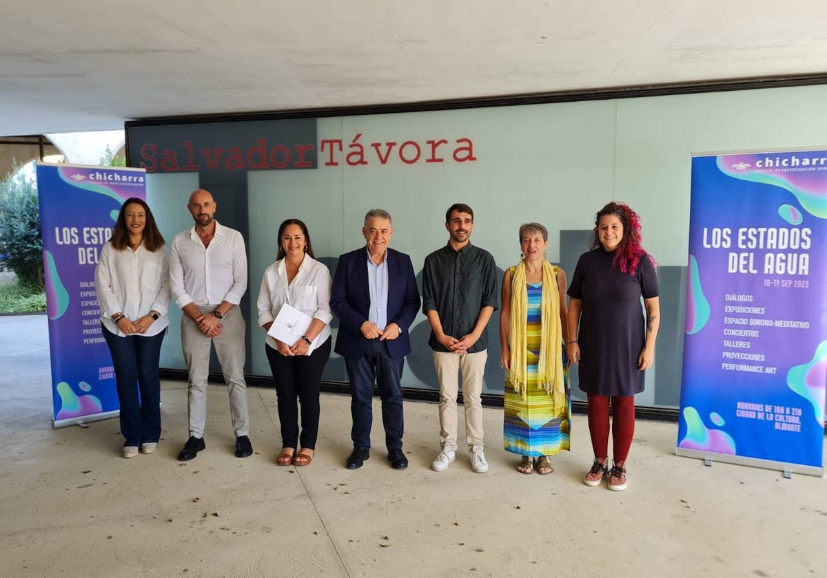 Foto de familia de la presentación del Chicharra Fest