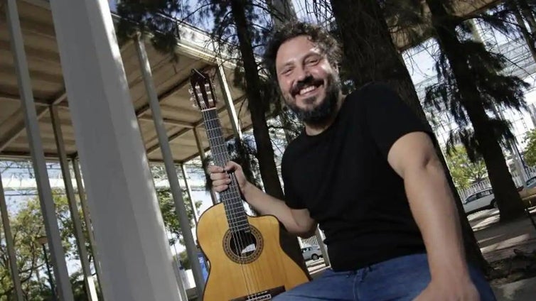 El gracioso vídeo con el que El Kanka anuncia que ha colgado el 'no hay billetes' en Huelva