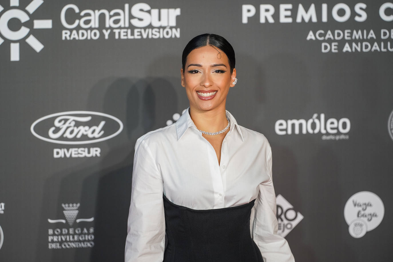 Huelva se viste de cine: las mejores imágenes de la alfombra roja de los III Premios Carmen