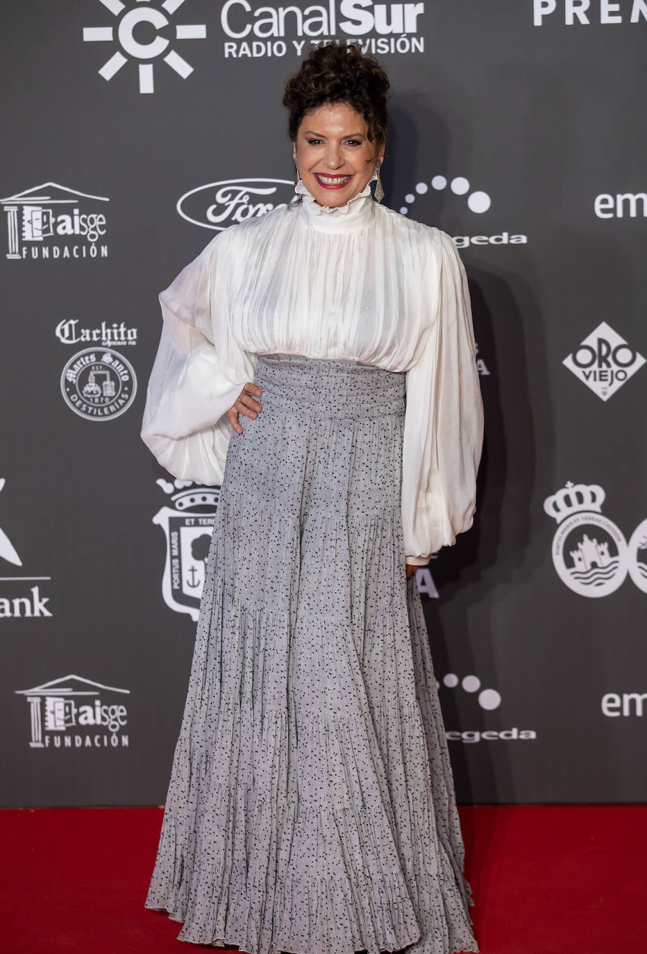 Huelva se viste de cine: las mejores imágenes de la alfombra roja de los III Premios Carmen