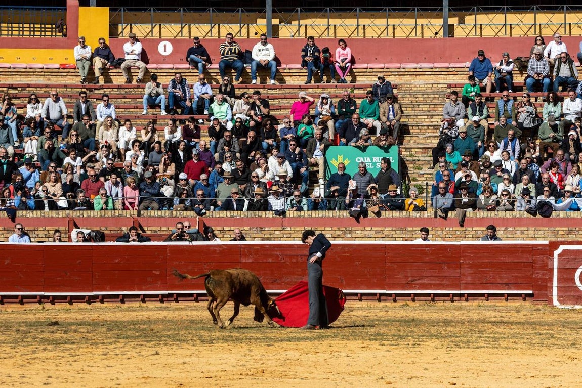Las imágenes del ‘Tentadero Público’ en homenaje al abonado en la Plaza de Toros de La Merced