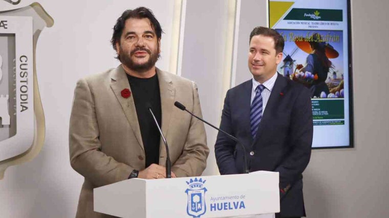 El Gran Teatro acoge la obra 'La rosa del azafrán' de la mano de la Asociación Musical Teatro Lírico de Huelva