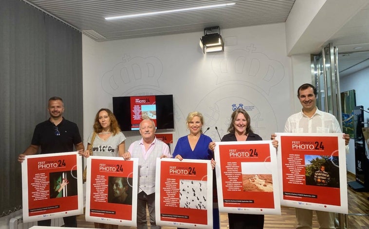 Imagen principal - La mejor fotografía contemporánea se dará cita en Trigueros de la mano FestComarcasPhoto 2024