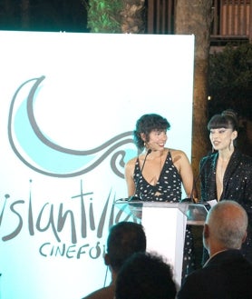 Imagen secundaria 2 - 'Solos en la noche', mejor largo del Festival de Islantilla