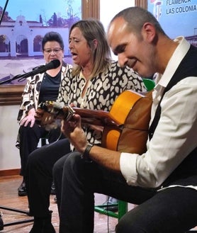 Imagen secundaria 2 - La Tertulia de las Colonias rinde un emotivo homenaje flamenco a su presidente, recientemente fallecido