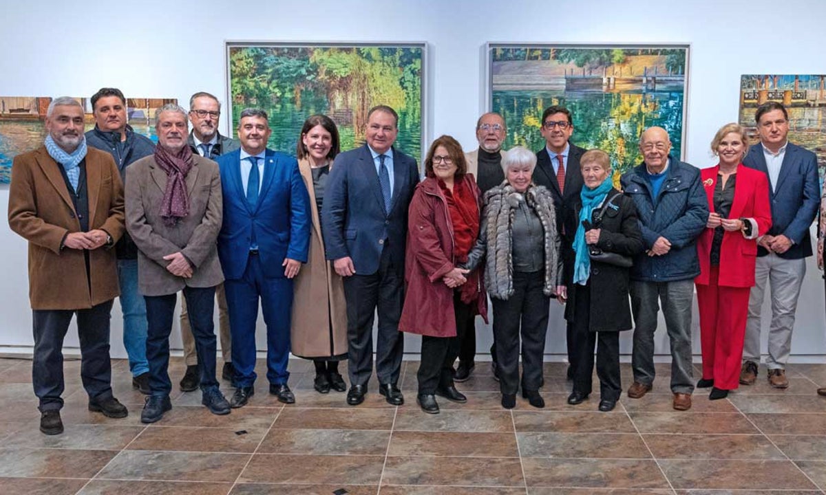 Artistas y autoridades en la inauguración