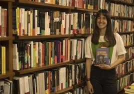 Jennifer Rodríguez-López, con su nuevo libro 'El Séptimo de Comisaría'