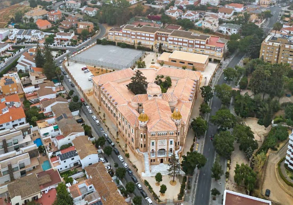 Panorámica aérea del histórico edificio