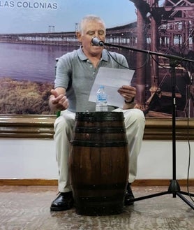 Imagen secundaria 2 - Homenaje a los mayores por fandangos en La Tertulia Flamenca de Las Colonias