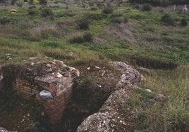 Unas de las construcciones del yacimiento de Saltés