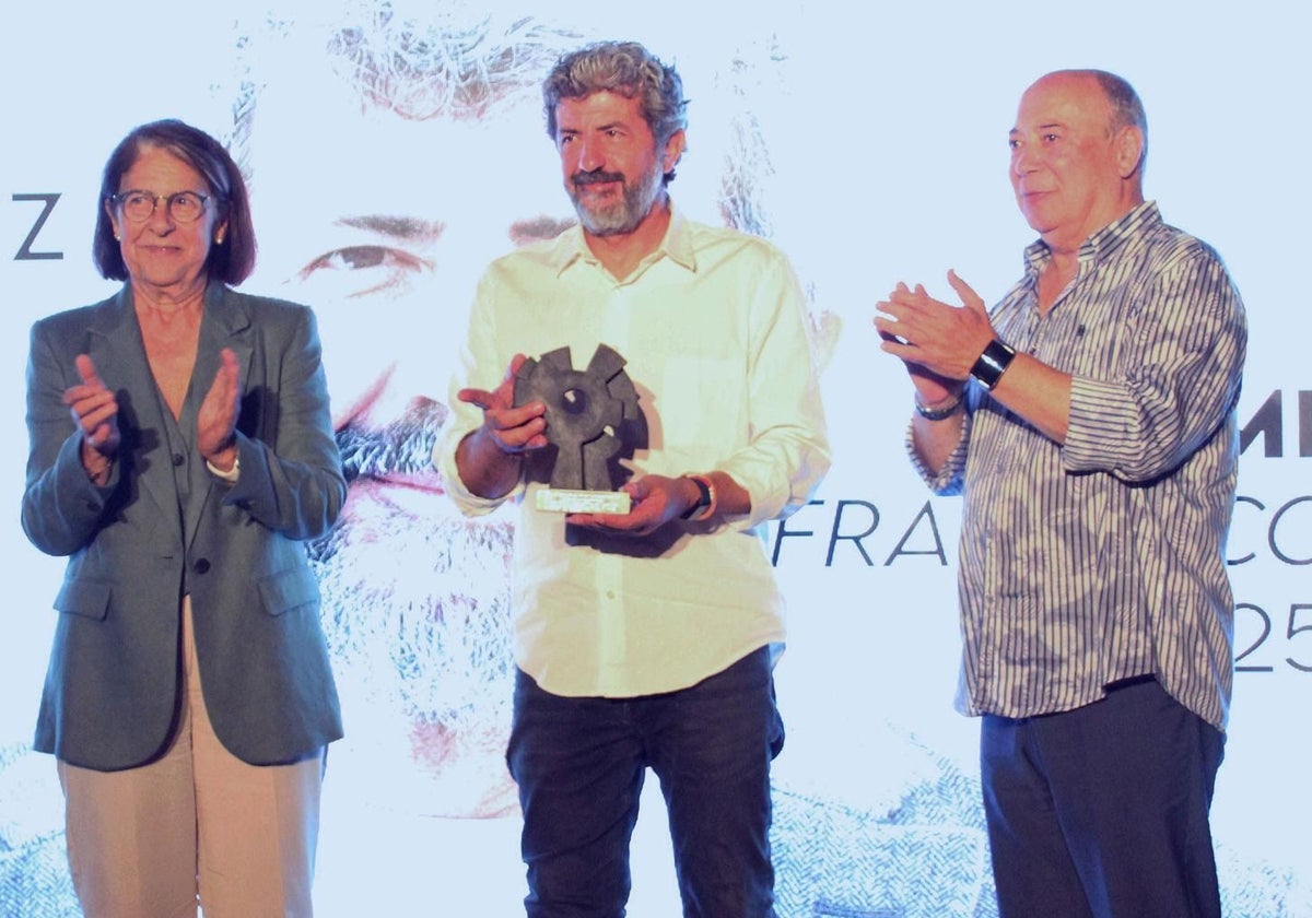 Alberto Rodríguez recibió el Premio Francisco Elías