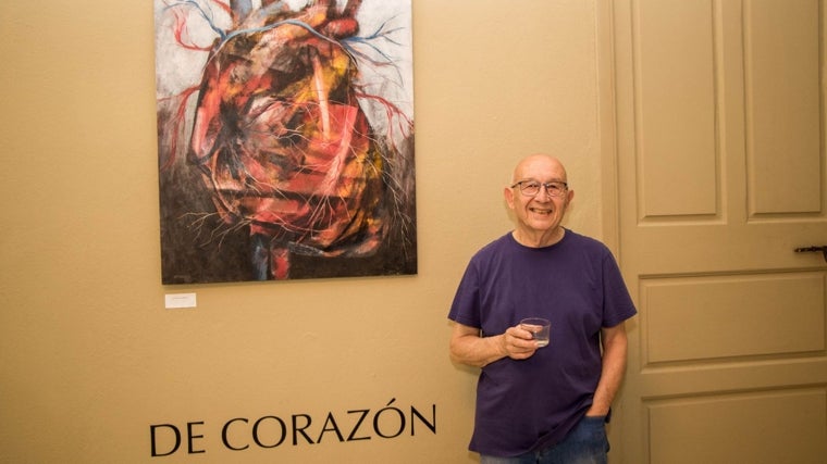 Juan Manuel Seisdedos, artista plástico: «Es difícil vivir del arte, y más aún vivir lejos de él»