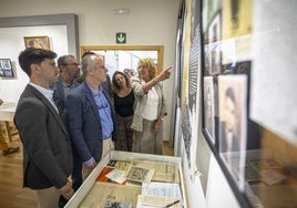 Ya se puede visitar la exposición que muestra «la huella de Hermida en Huelva»