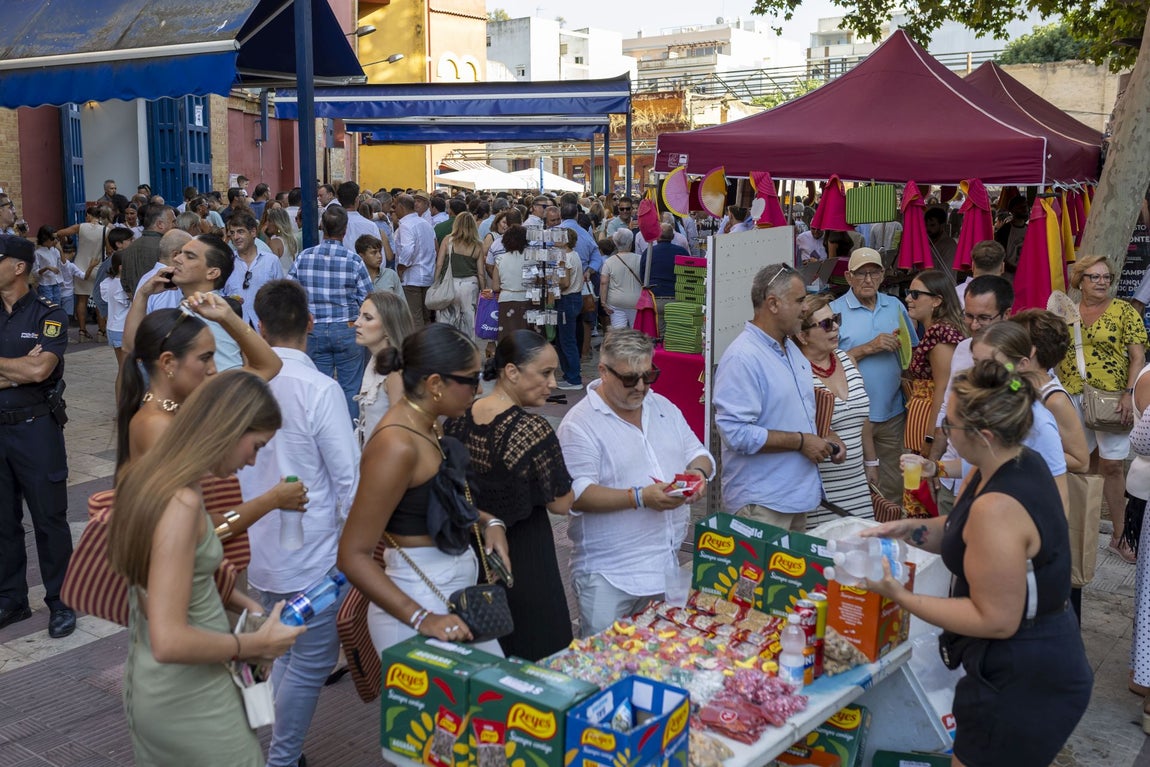 El ambiente de la corrida de rejones de Colombinas este domingo