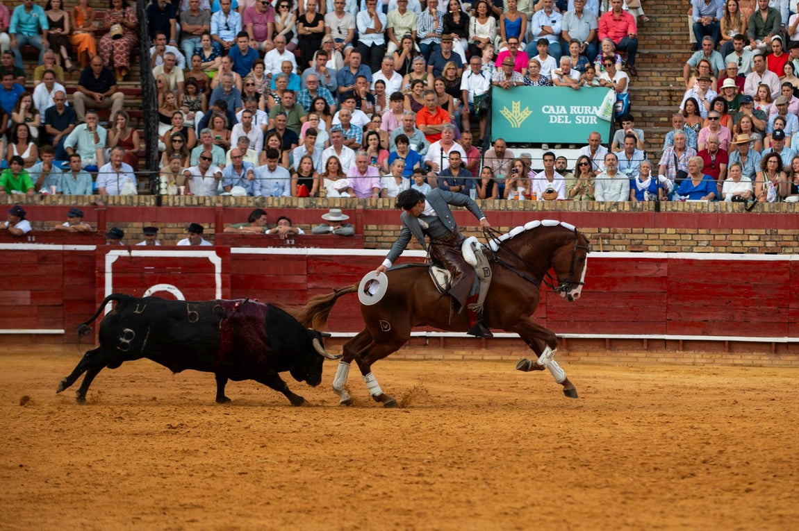 La corrida de rejones de estas Colombinas de 2025, en imágenes