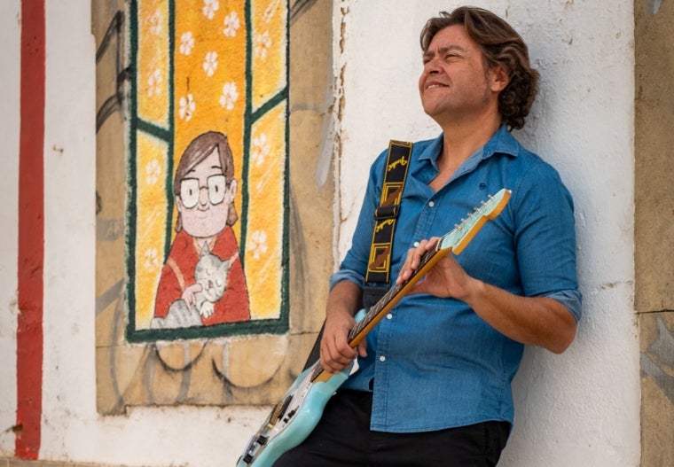 César López Perea: «Mira que me gusta tocar la guitarra, pero las mejores sensaciones a nivel emocional son cantando»