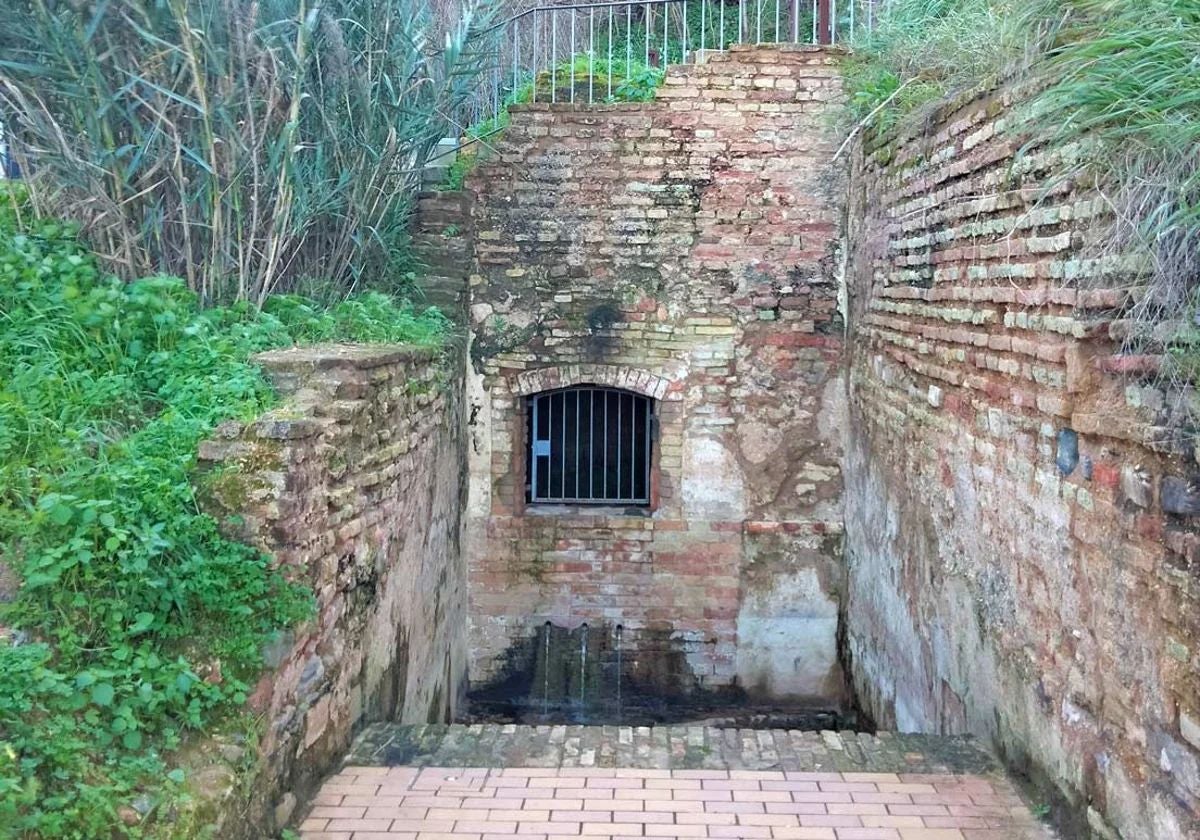 La Fuente Vieja, uno de los paseos más hermosos y agradables de la ciudad de Huelva