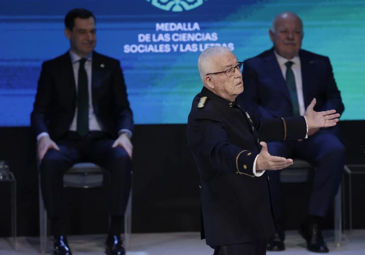 Abel Moreno tras recibir la Medalla de Andalucía