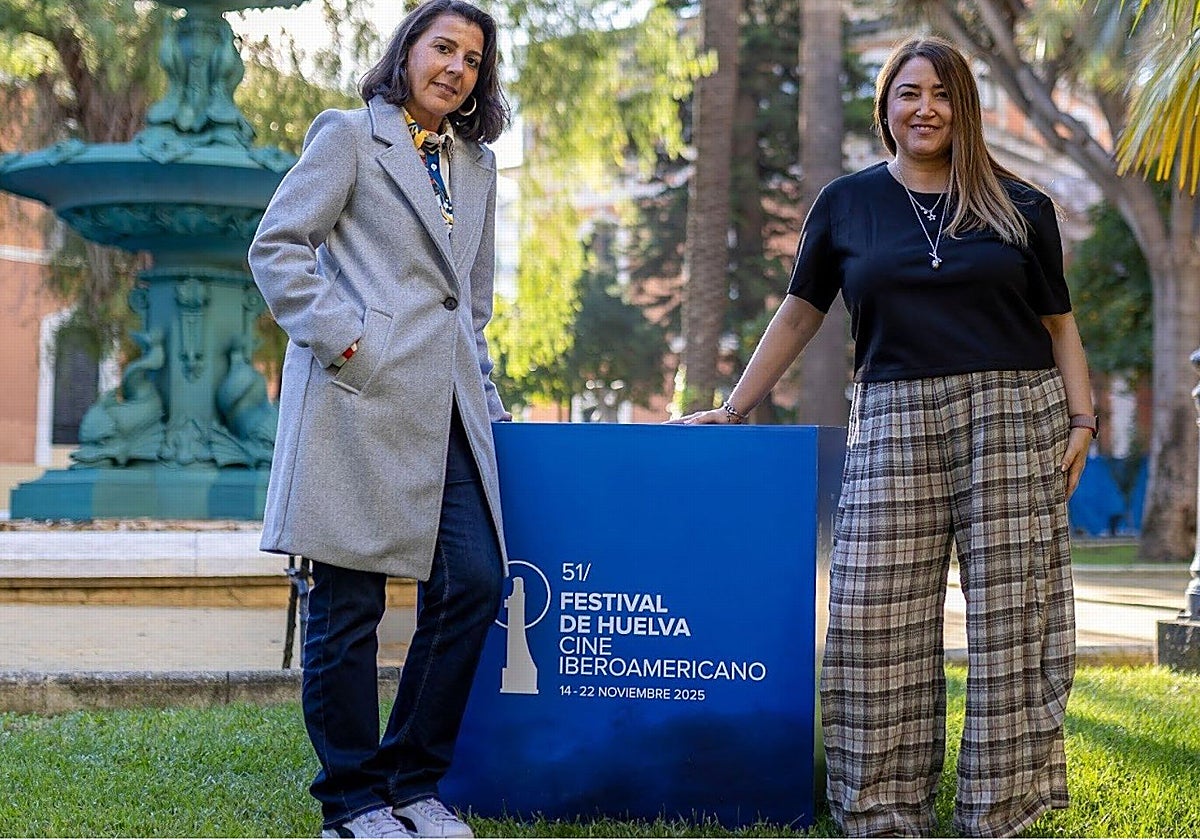 La realizadora Nuria Vargas y la productora Pilar Crespo en el Festival de Huelva.