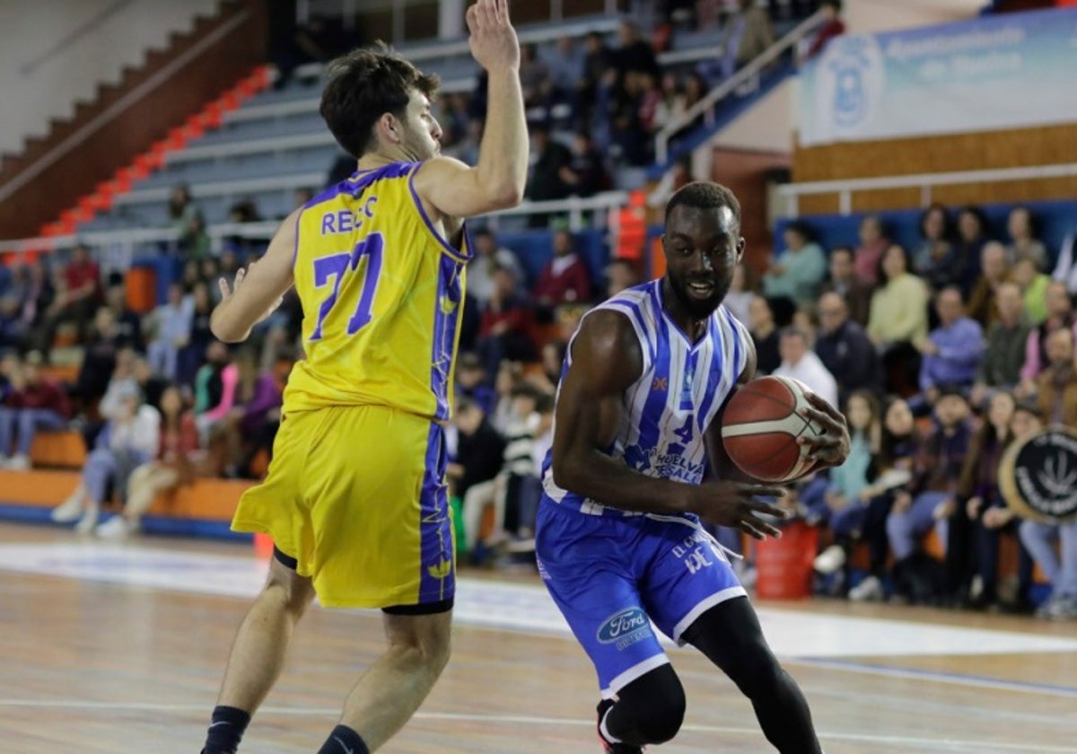 El Huelva Comercio en un partido de esta temporada
