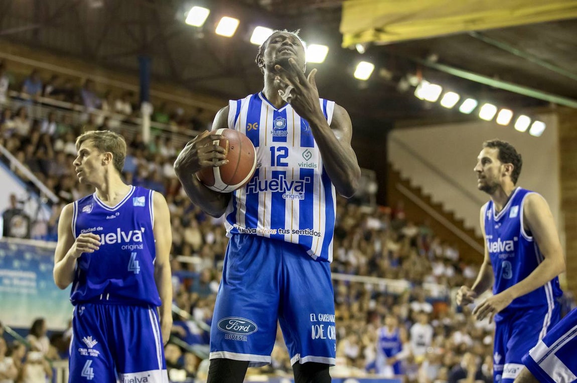 Los instantes de un duelo que ya es historia del baloncesto onubense