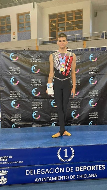 El gimnasta onubense, en el podio