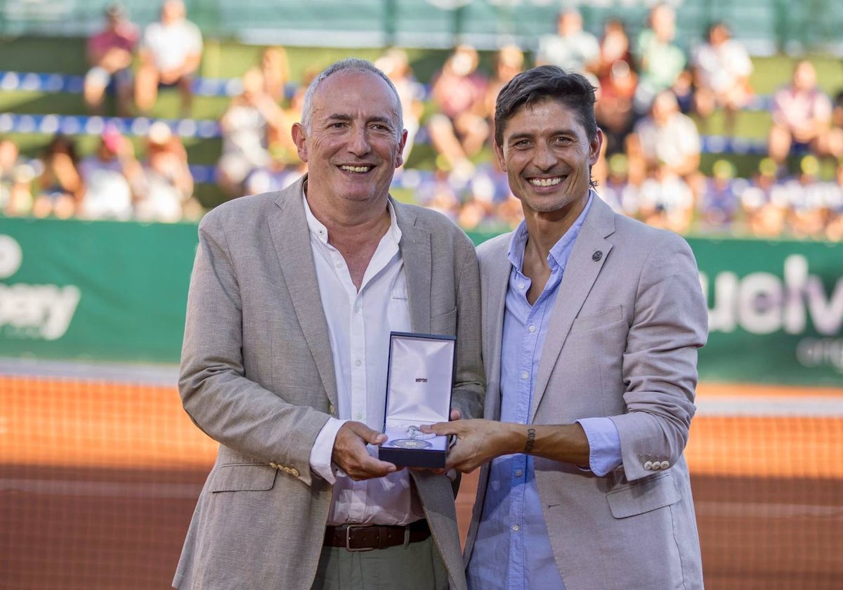 Rafael Romero y Jesús Vázquez, presidentes del Recreativo de Tenis y fútbol