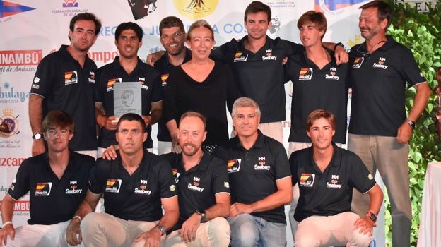 El patrón onubense Nacho Zalvide gana consecutivamente dos regatas en Cádiz