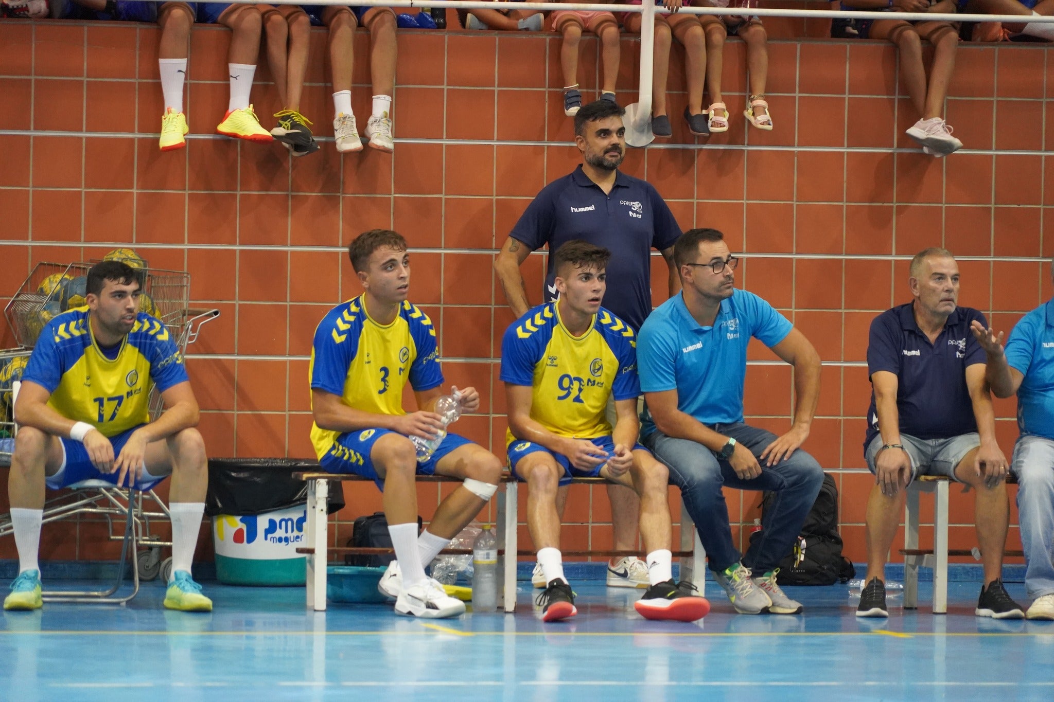 El BM Triana se lleva ante el PAN el Trofeo Ciudad de Moguer