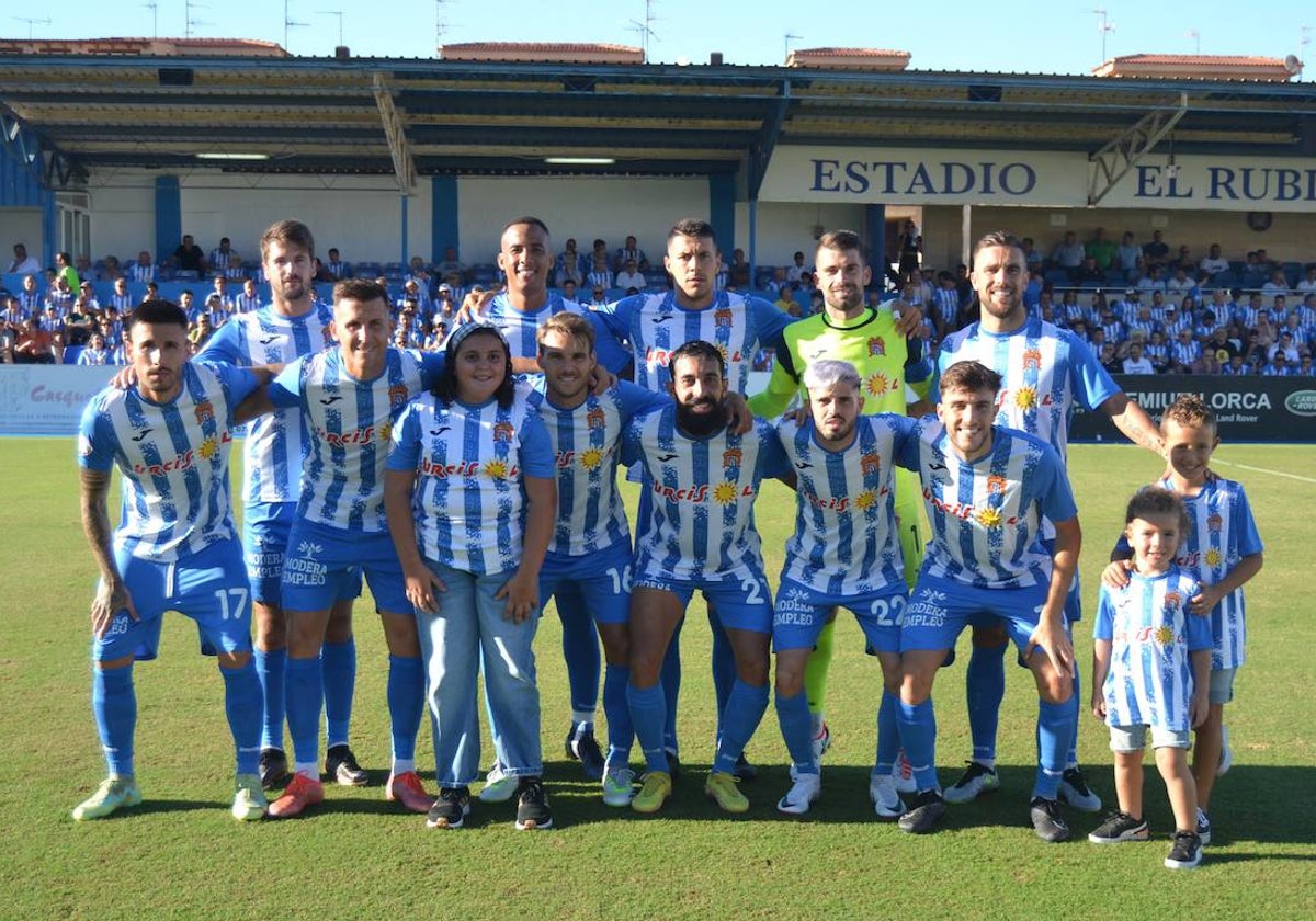 Formación inicial del Águilas en su último partido liguero ante el Racing Cartagena