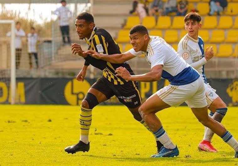 Seth Vega fue el goleador del triunfo del San Roque de Lepe el pasado omingo ante La Unión Atlético