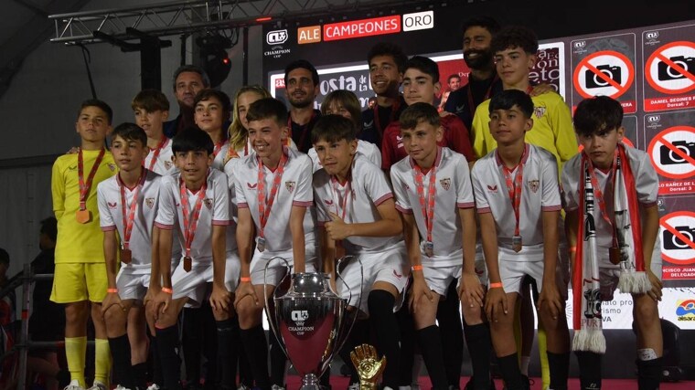 El Sevilla también conquistó uno de los títulos en Punta Umbría