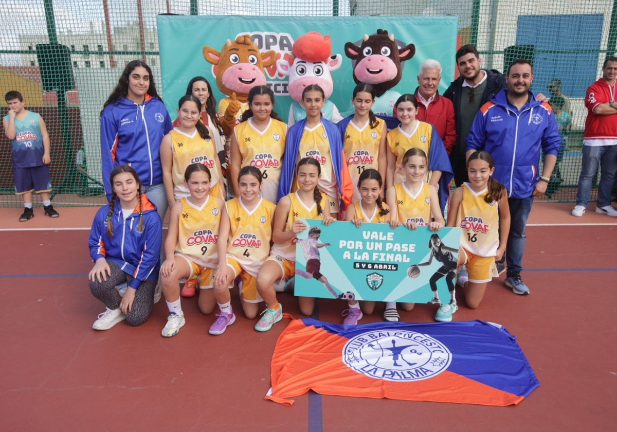 Anuco Gestión La Palma, ganadoras en la categoría de Baloncesto Femenino