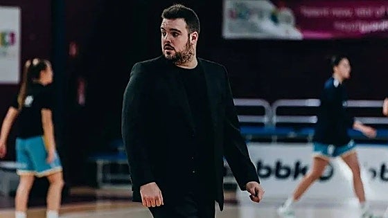 El exentrenador del Ciudad de Huelva ficha por un rival directo del equipo onubense
