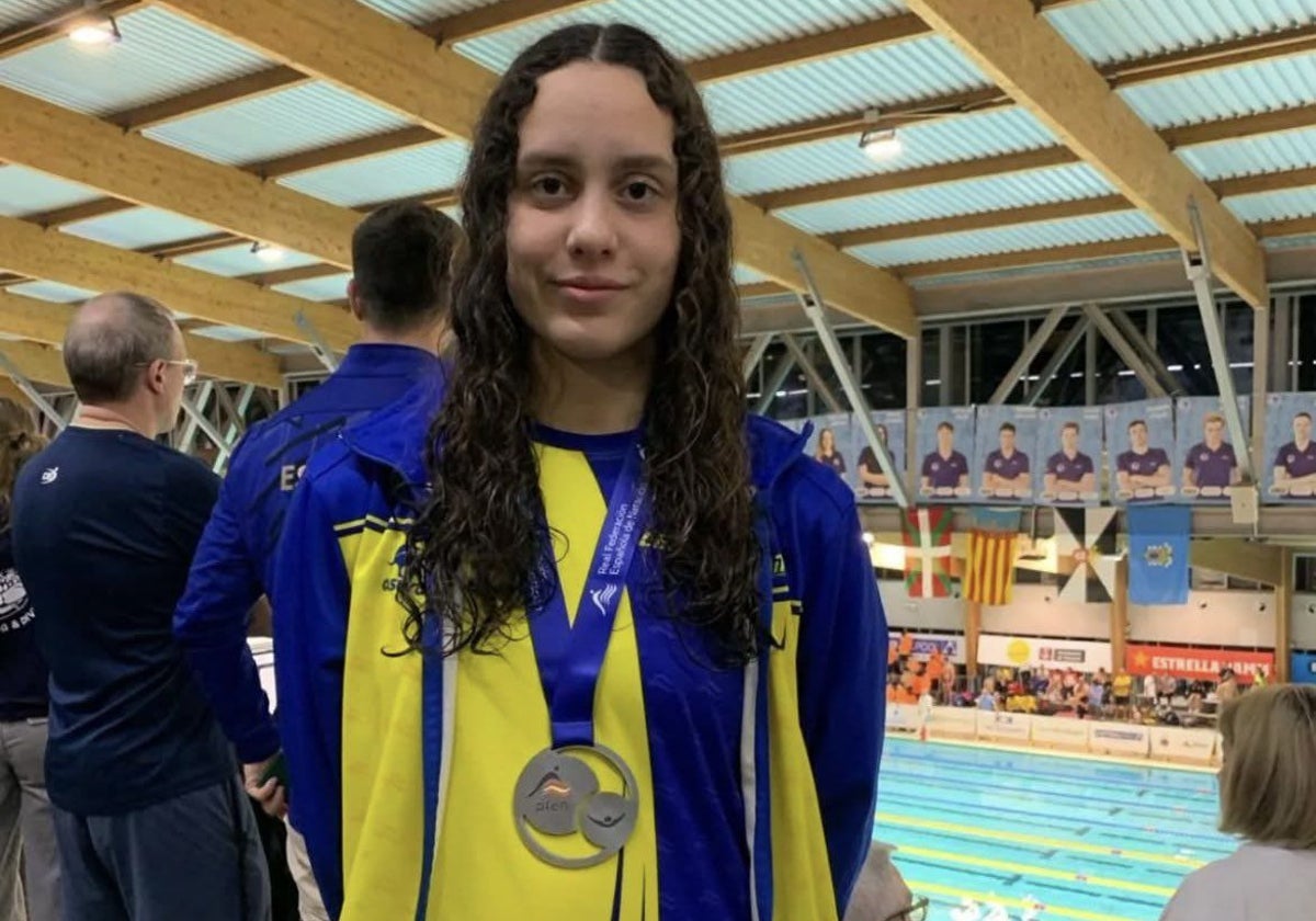 La onubense Alba Vázquez, con el bronce nacional logrado en los 200 braza