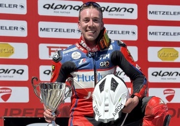 Paquito Gómez se estrena con triunfo en el Mundial de Supermotard