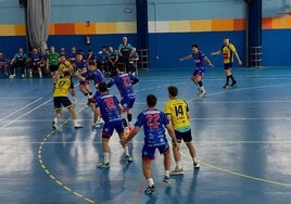 Al PAN Moguer se le escapa en los últimos minutos una victoria clave (30-29)