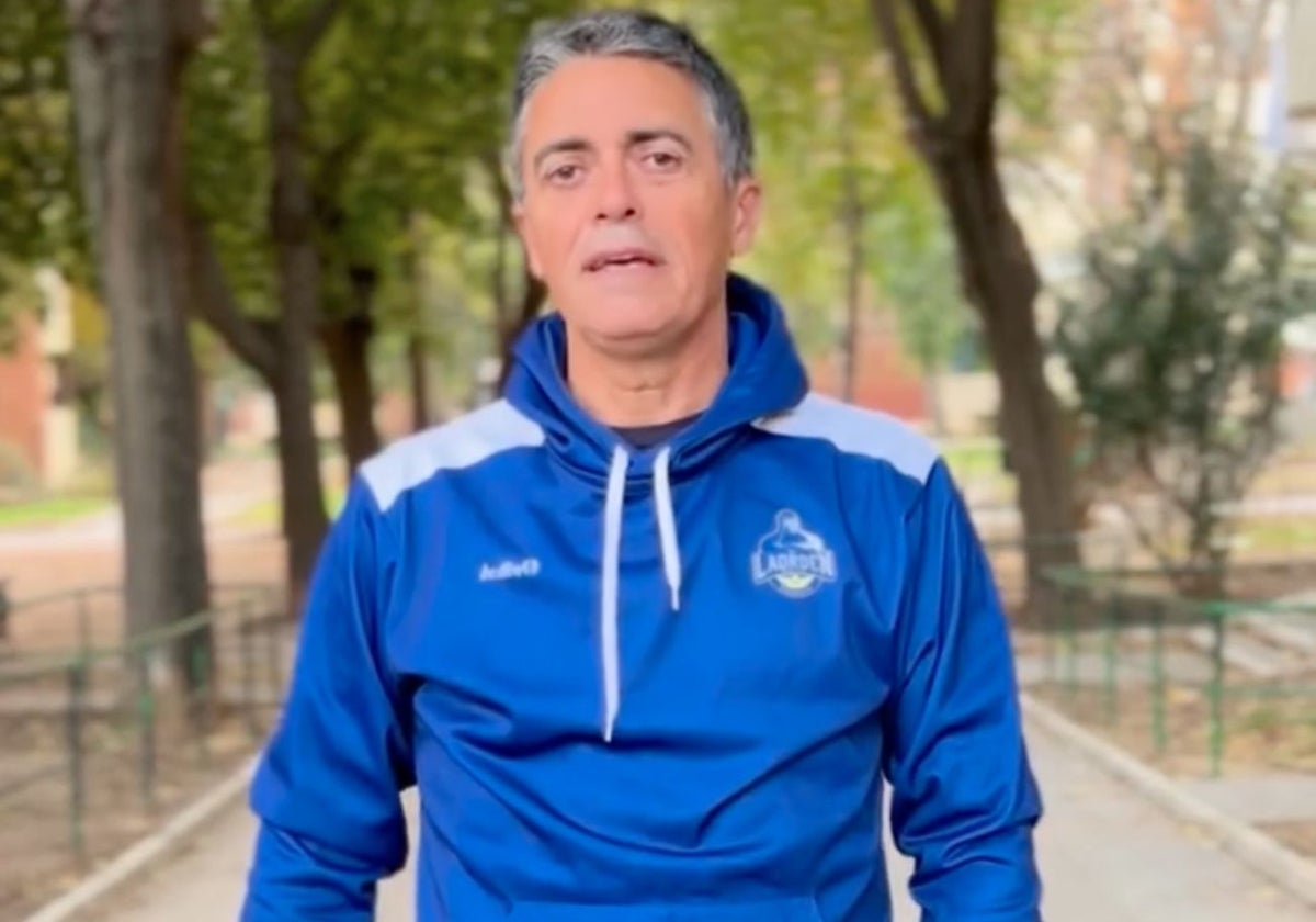 Paco Ojeda, técnico del club onubense, que ha alcanzado su décimo título de Liga